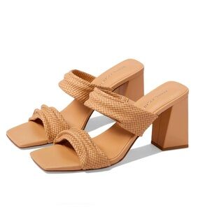NIB Marc Fisher Eloria Block Heel Sandals 9M